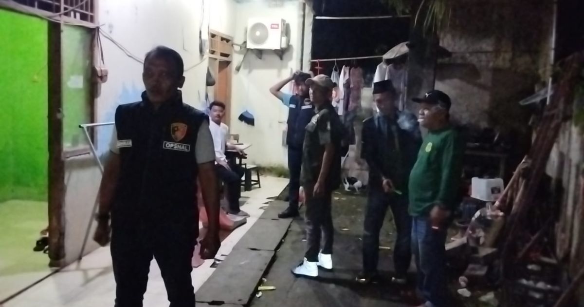 Porkompincam Rajeg Respon cepat Aduan Masyarakat Dan Gelar Razia Miras Demi Keamanan dan Ketertiban Masyarakat
